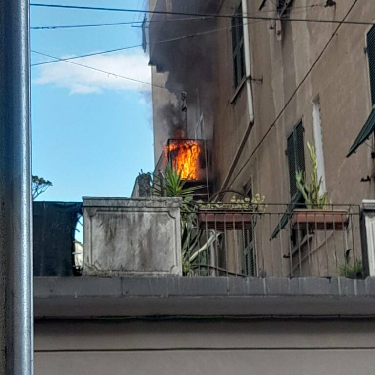 Condizionatore a fuoco in Via Nino Bixio