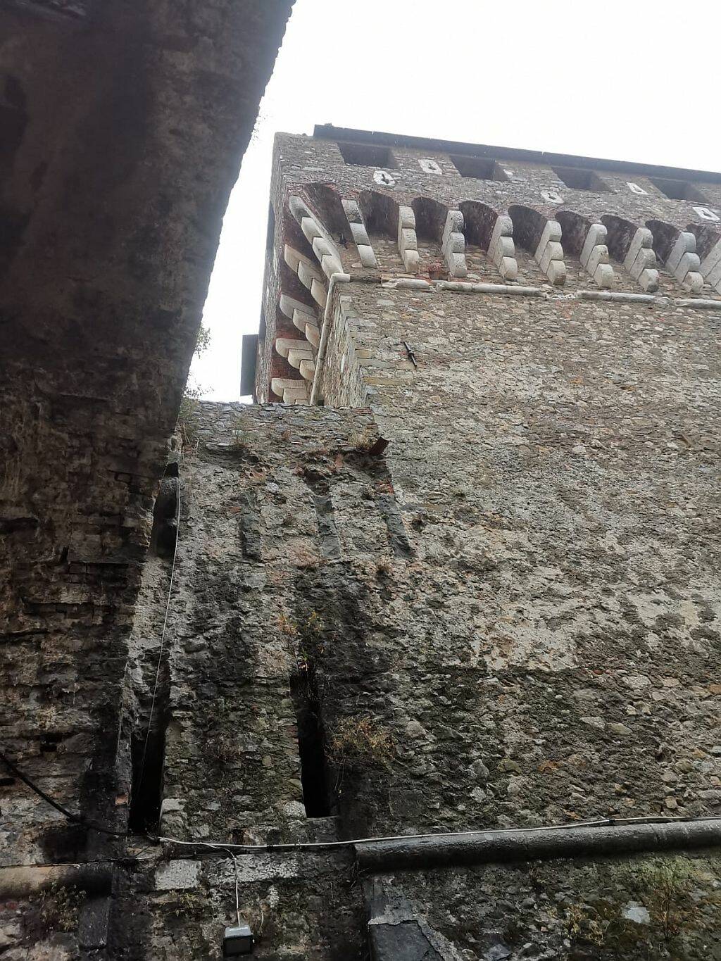 Danni alla Fortezza di Sarzanello