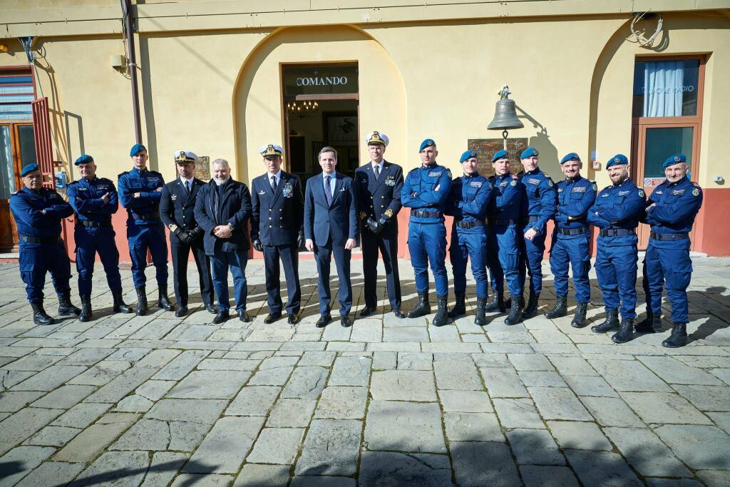 Consegna dei brevetti per i nuovi palombari del Comsubin (foto Marina Militare)