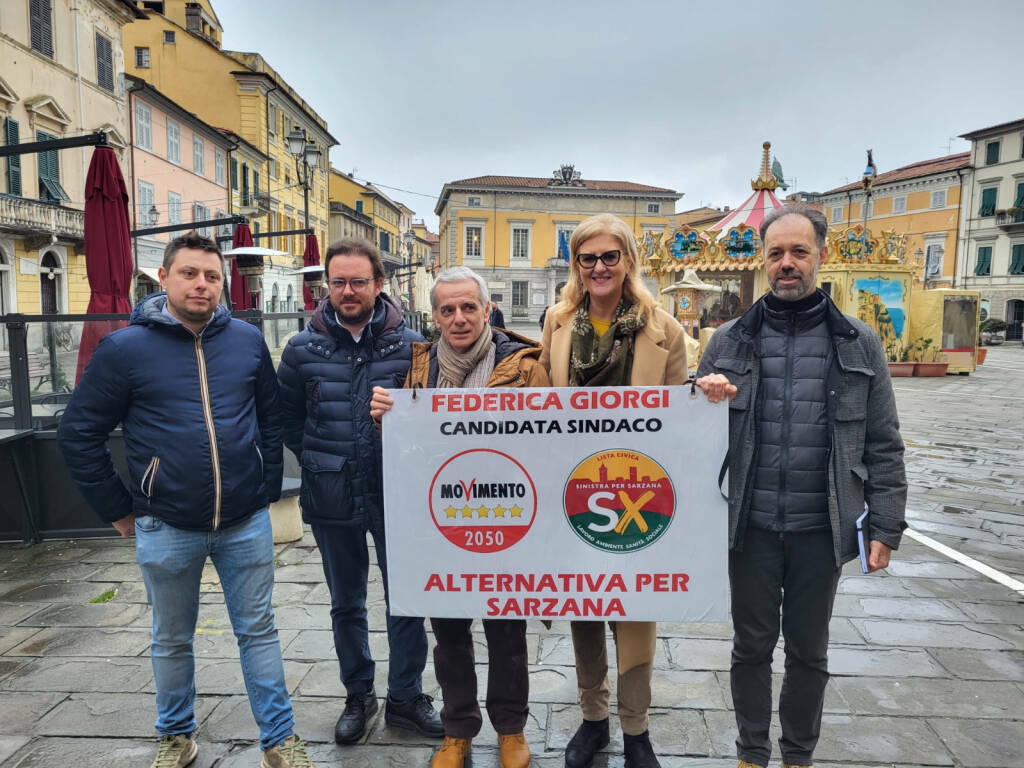 Giorgi e Chiappini inaugurano il point elettorale in piazza Matteotti