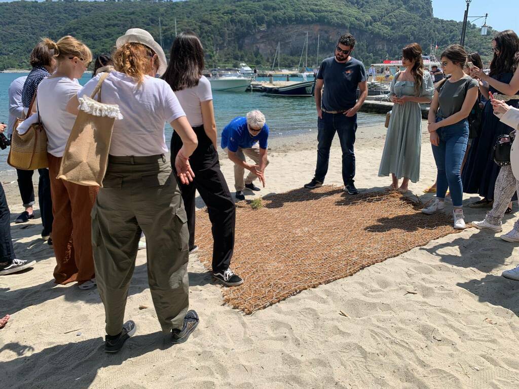 Biostuoie di fibra di cocco per salvare la posidonia dell’Isola Palmaria