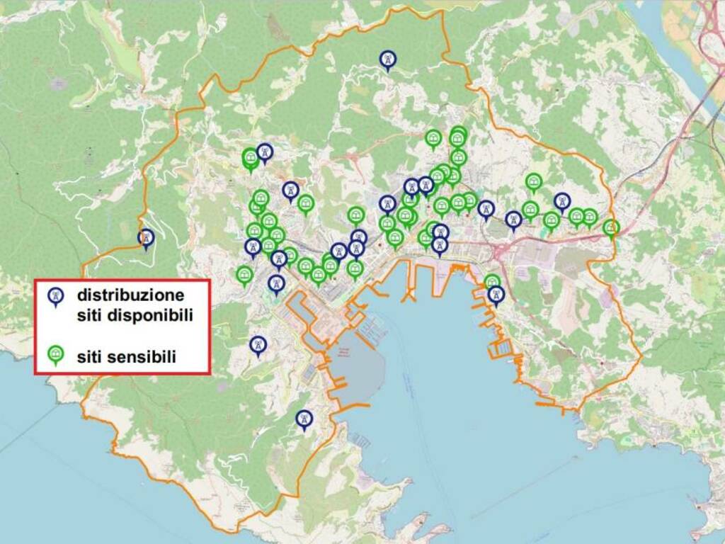 La tavola con i siti disponibili per l'installazione di antenne per la telefonia mobile alla Spezia