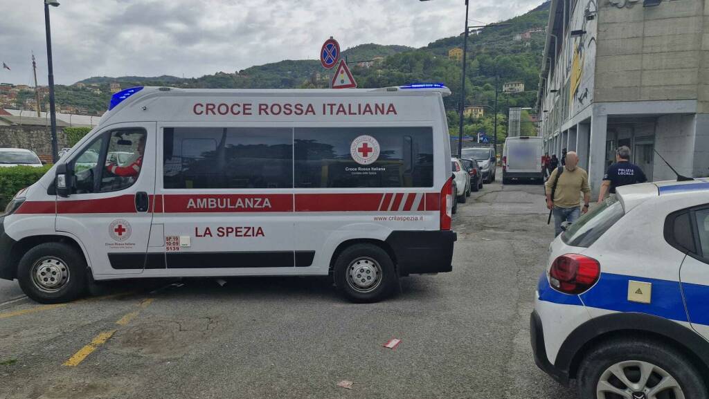 Incidente porticato Picco Viale Fieschi